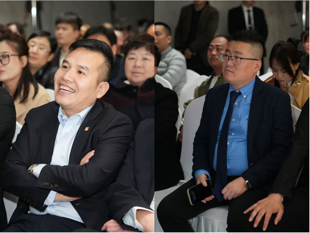 樱桃视频在线免费瓷砖“云脉觉醒”发布会：共绘新蓝图 共赢2025！